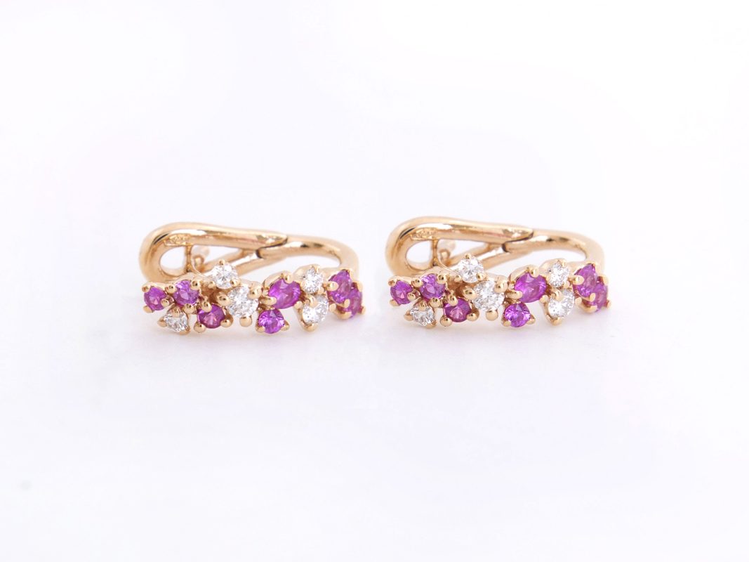Aretes Moraglione con zafiros rosados y diamantes