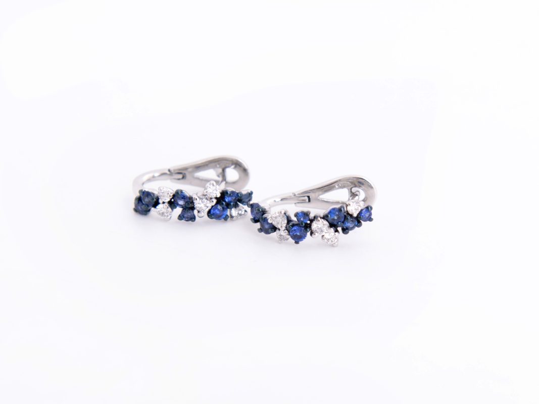 Aretes Moraglione con zafiros y diamantes