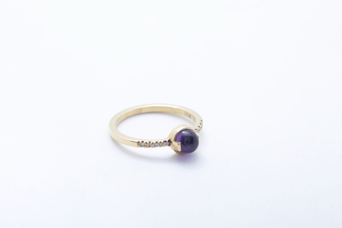 Anillo Amaia con una amatista