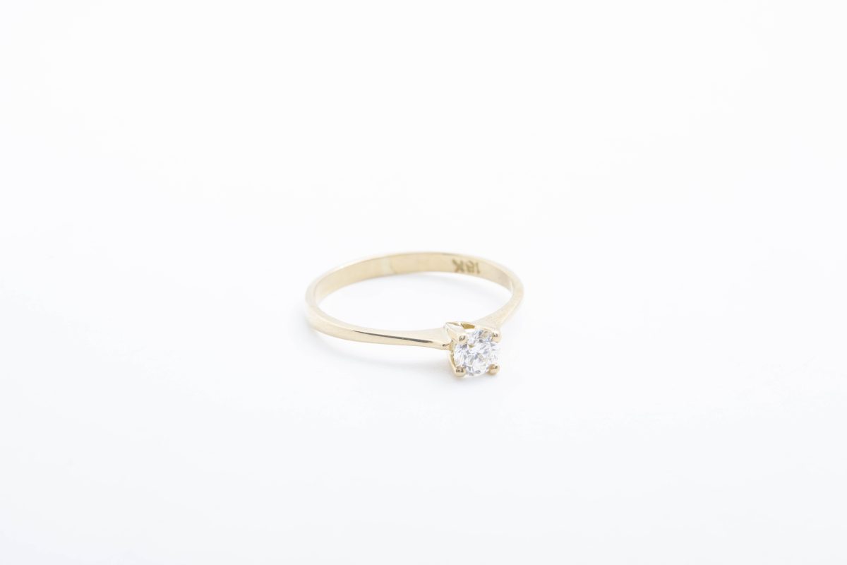 Anillo de compromiso Rocío con diamante 0.30Ct.