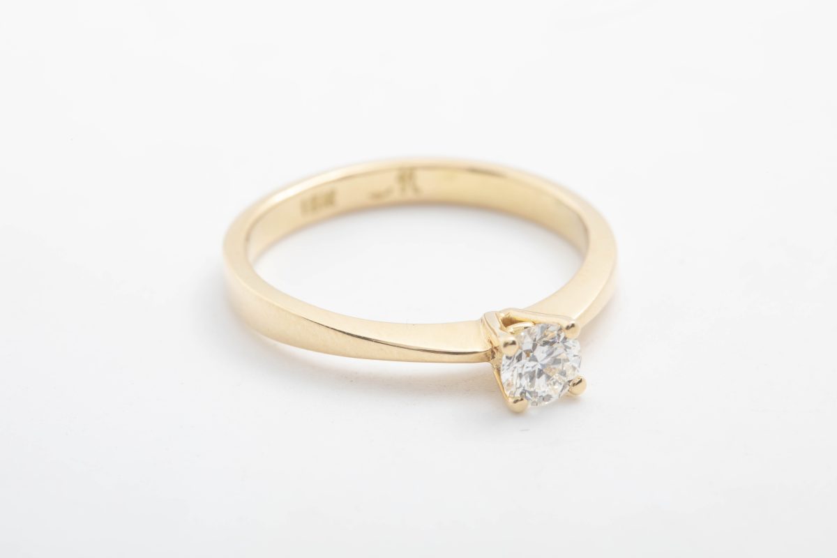 Anillo de compromiso Rocío con diamante 0.30Ct.