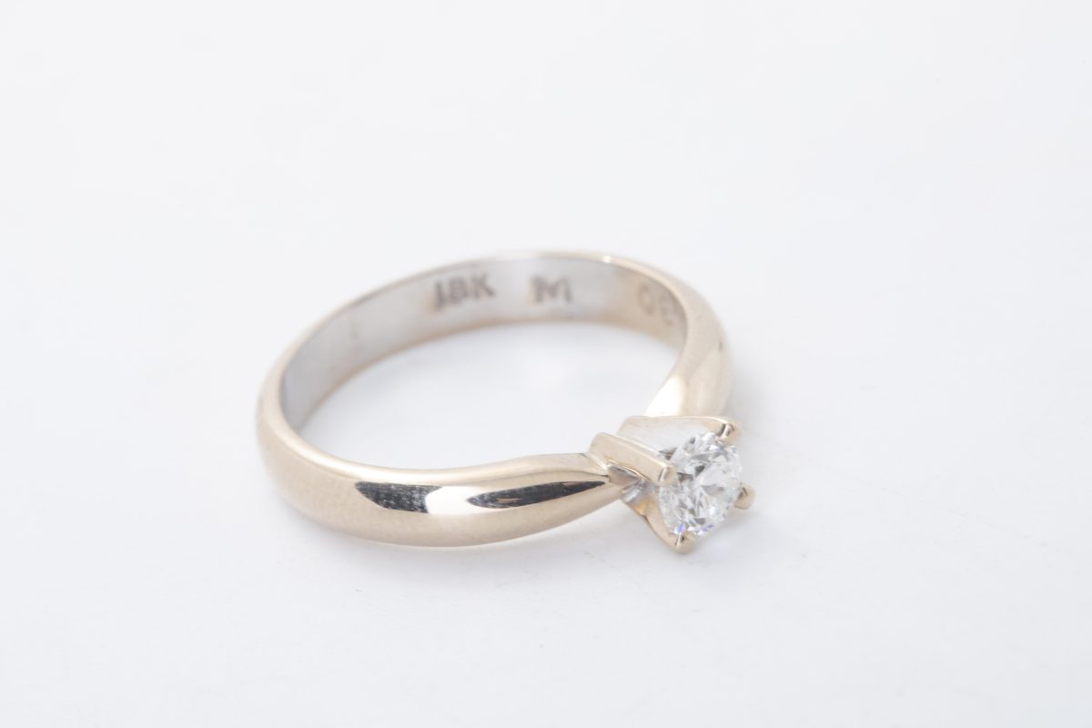 Anillo de compromiso Janice con diamante 0.3Ct