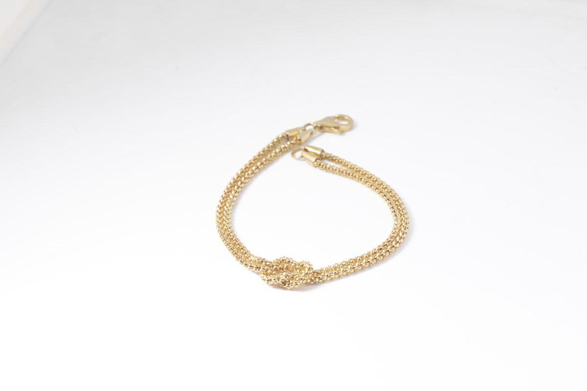 Pulsera con nudo en oro amarillo