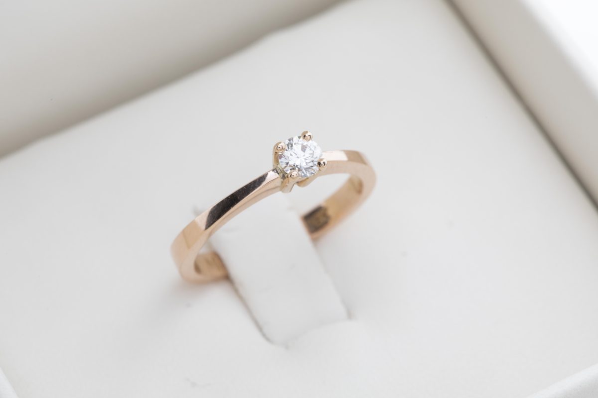 Anillo de compromiso con diamante 0.21Ct