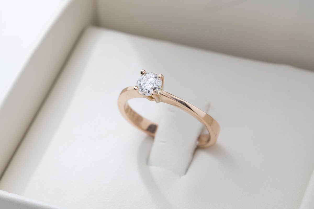 Anillo de compromiso con diamante 0.37Ct