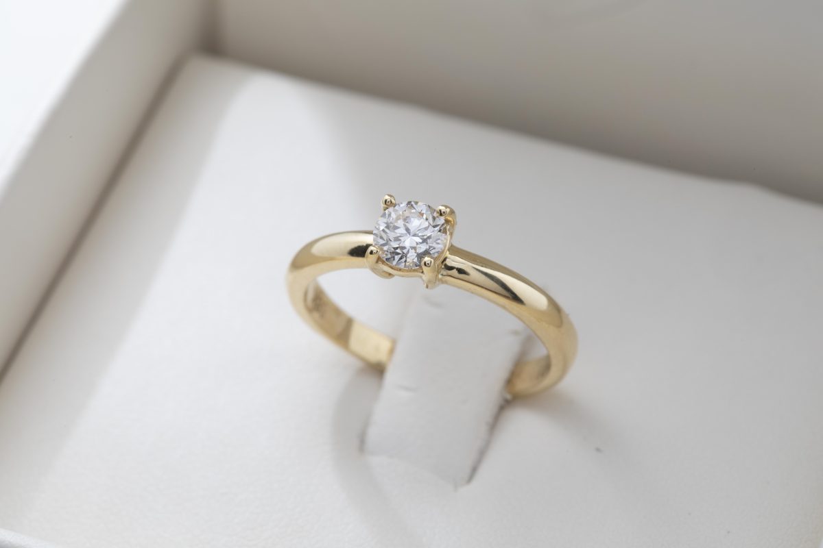 Anillo de compromiso con diamante 0.41Ct