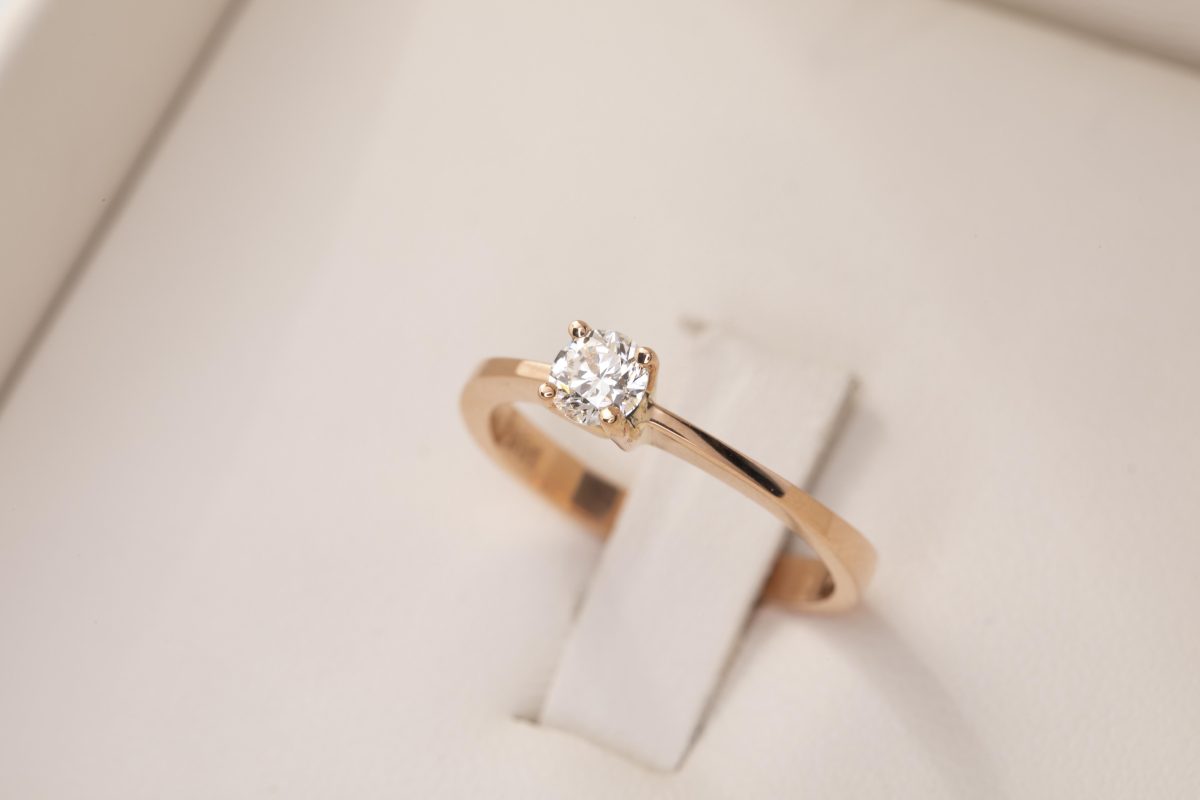 Anillo de compromiso con diamante 0.26ct