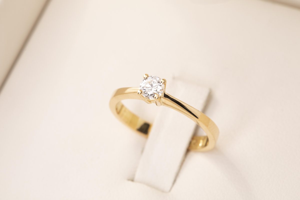 Anillo de compromiso con diamante 0.27ct