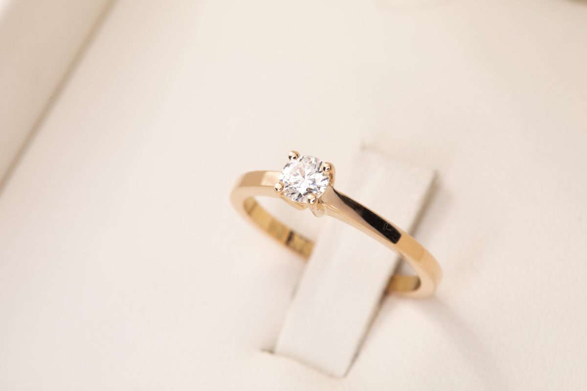 Anillo de compromiso con diamante 0.32ct