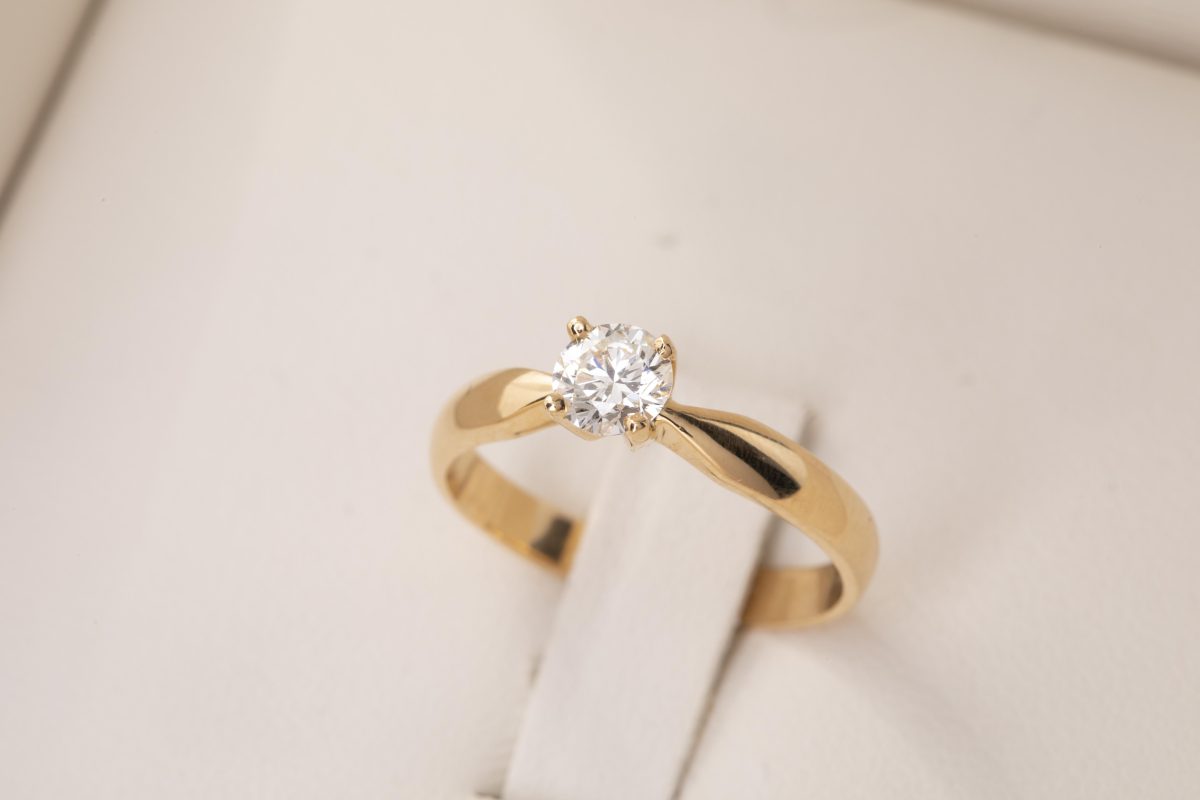 Anillo de compromiso con diamante 0.42ct