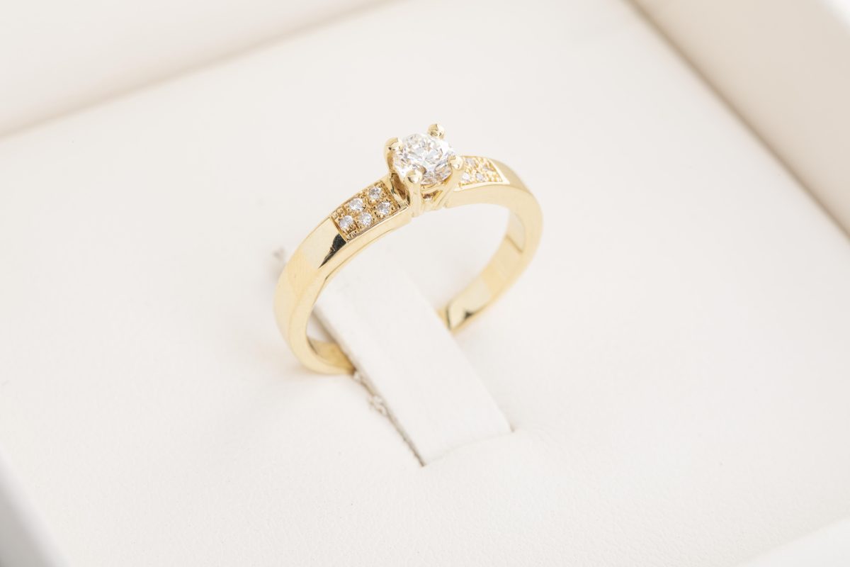 Anillo de compromiso con diamante 0.28ct