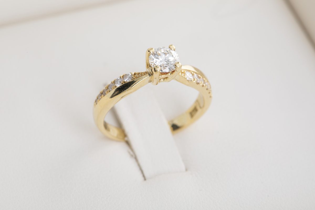 Anillo de compromiso con diamante 0.45ct