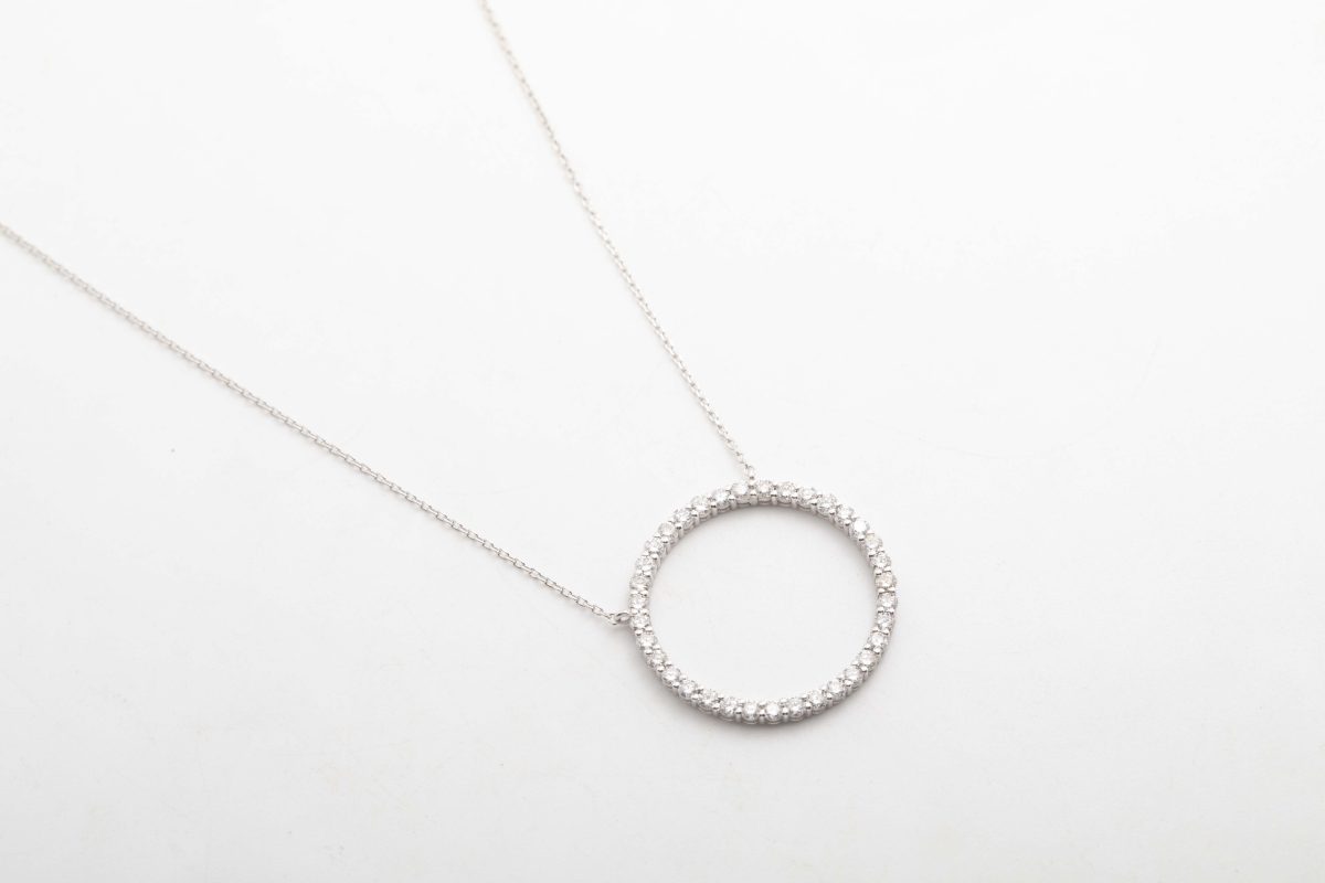 Collar círculo de la vida con diamantes