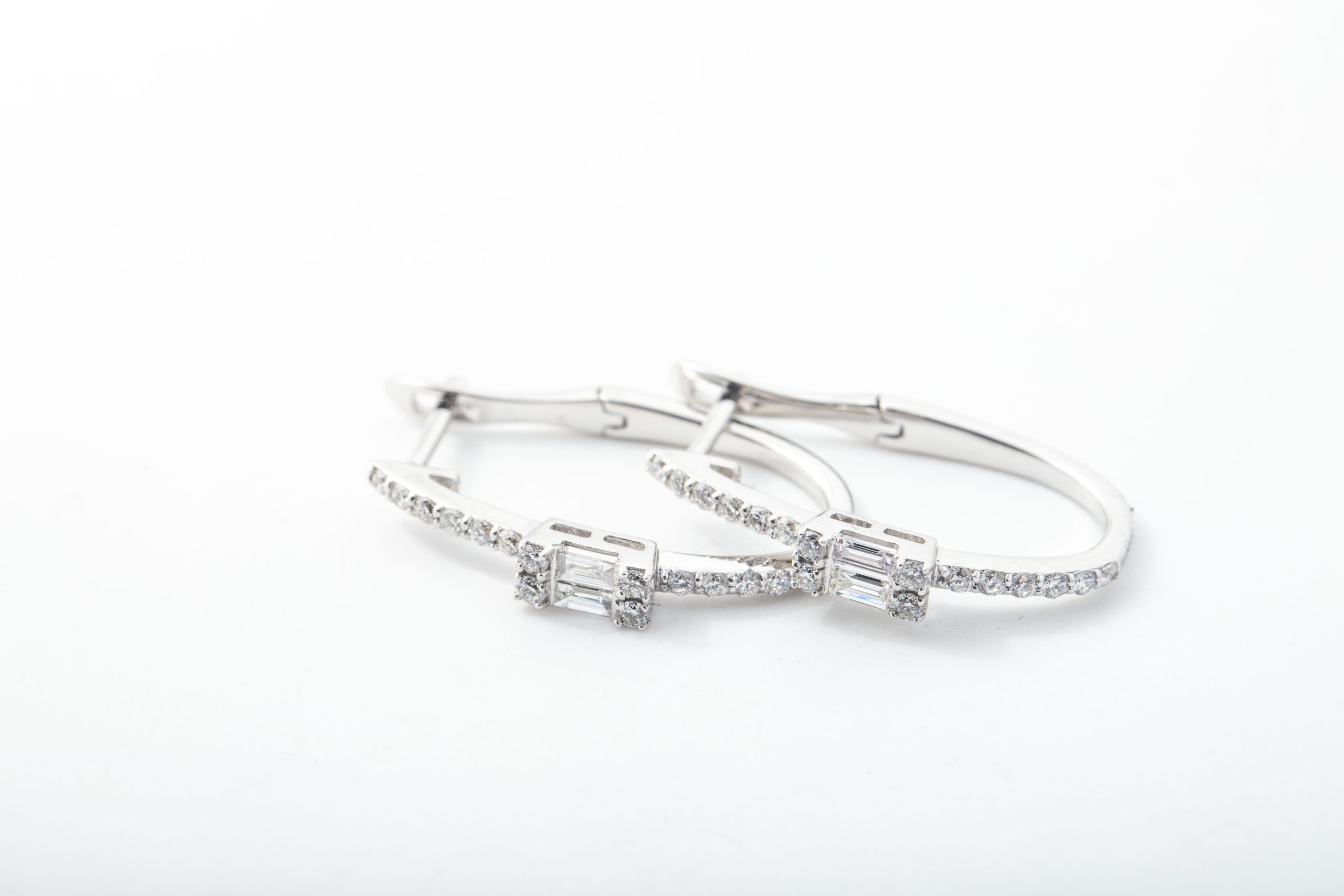 Aretes argolla con brillantes