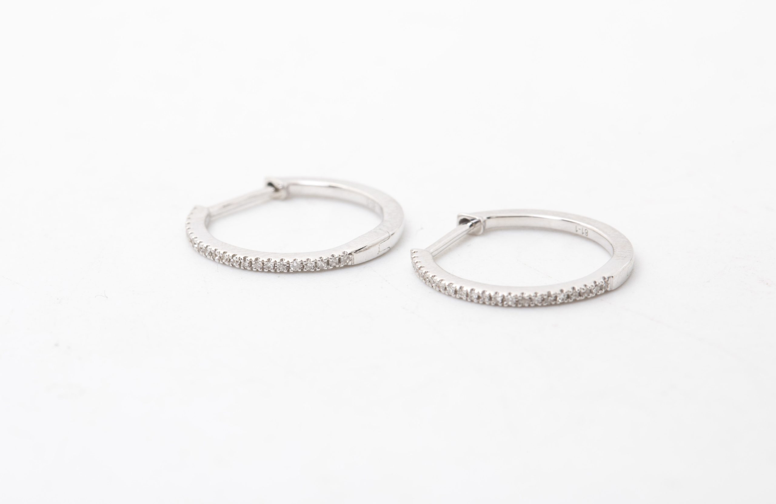 Argollas con diamantes