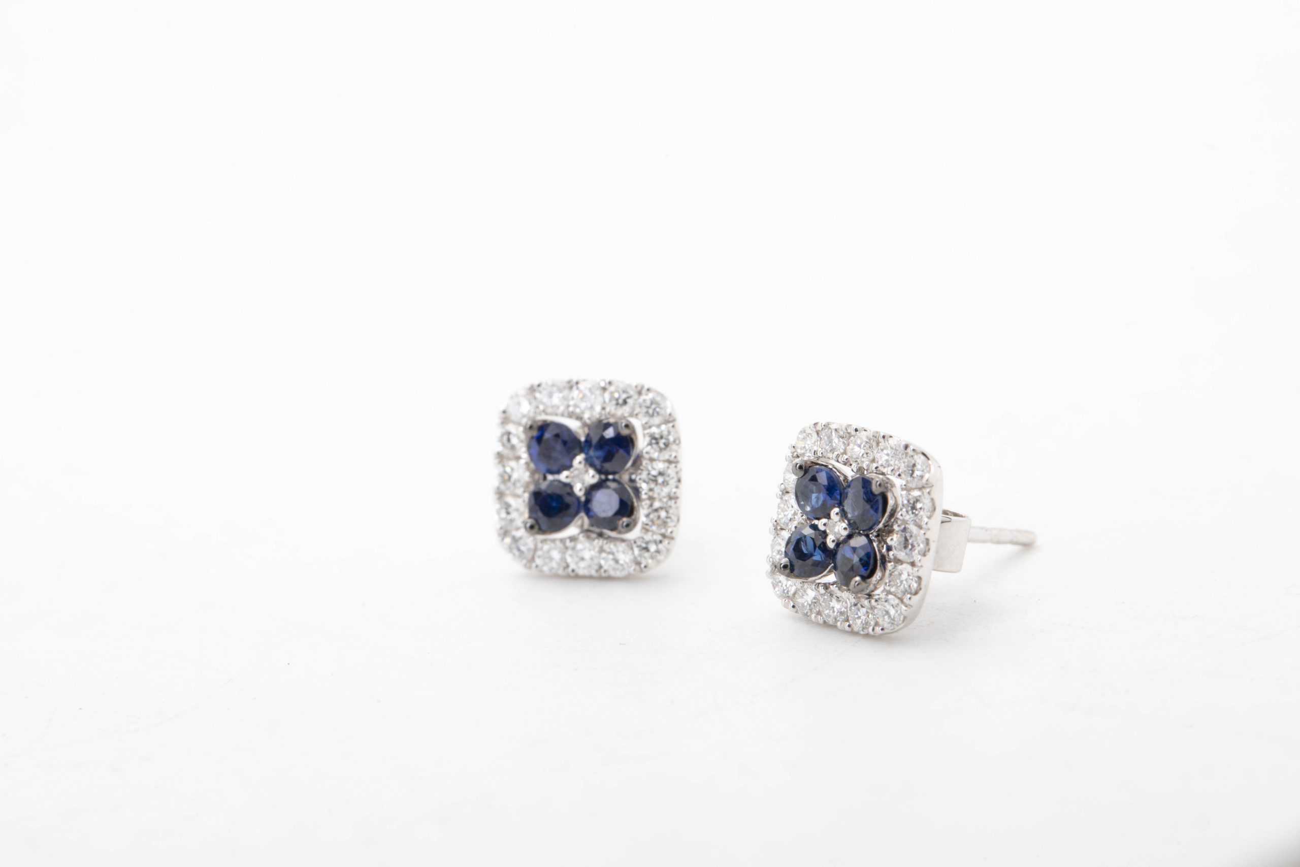 Aretes con zafiros y diamantes