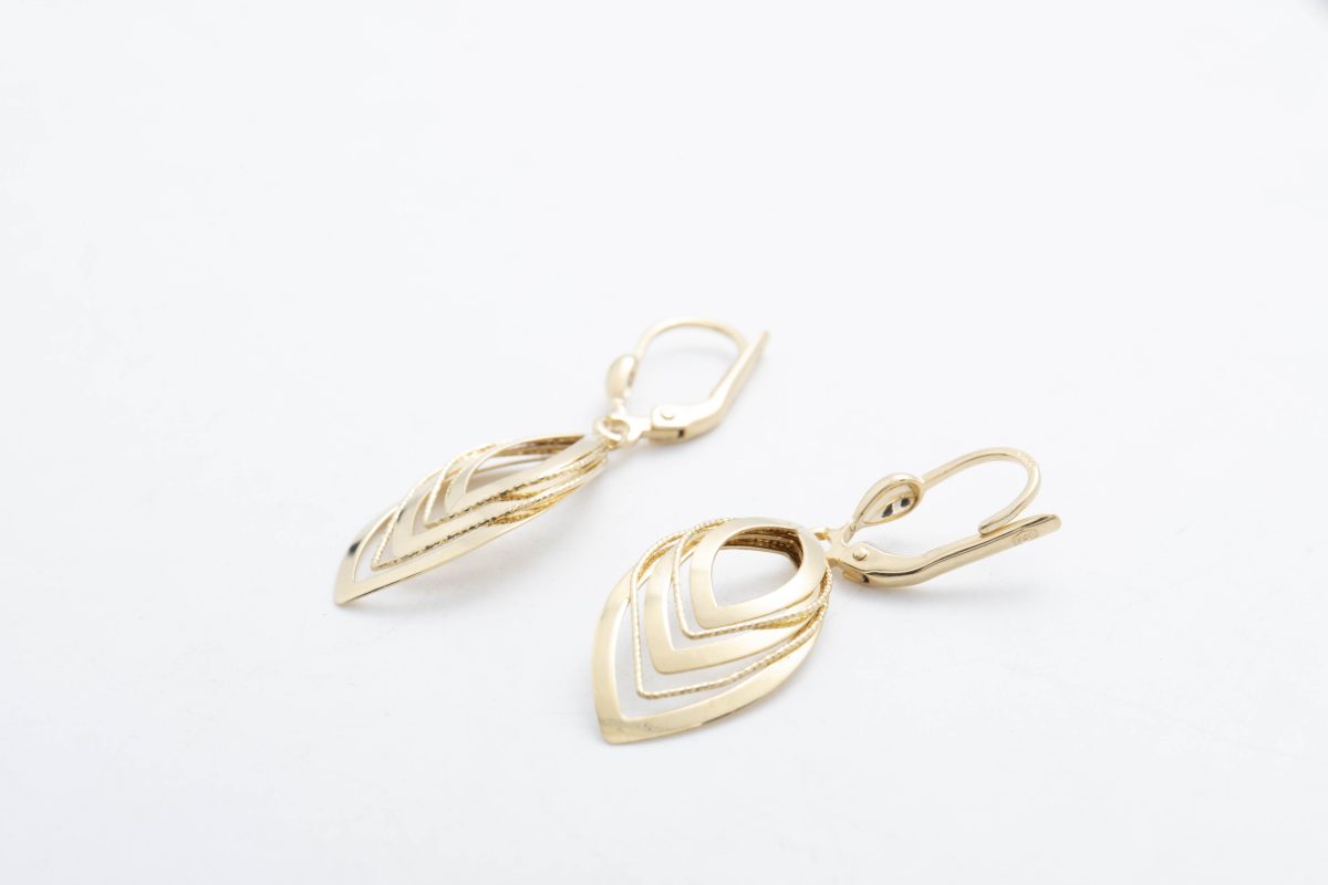 Aretes colgantes