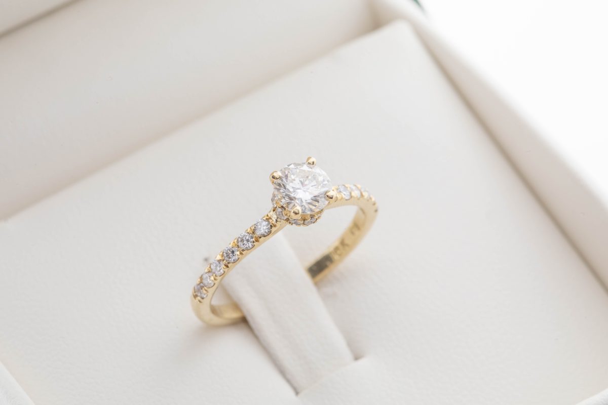 Anillo de compromiso Sandra con diamante 0.63ct.