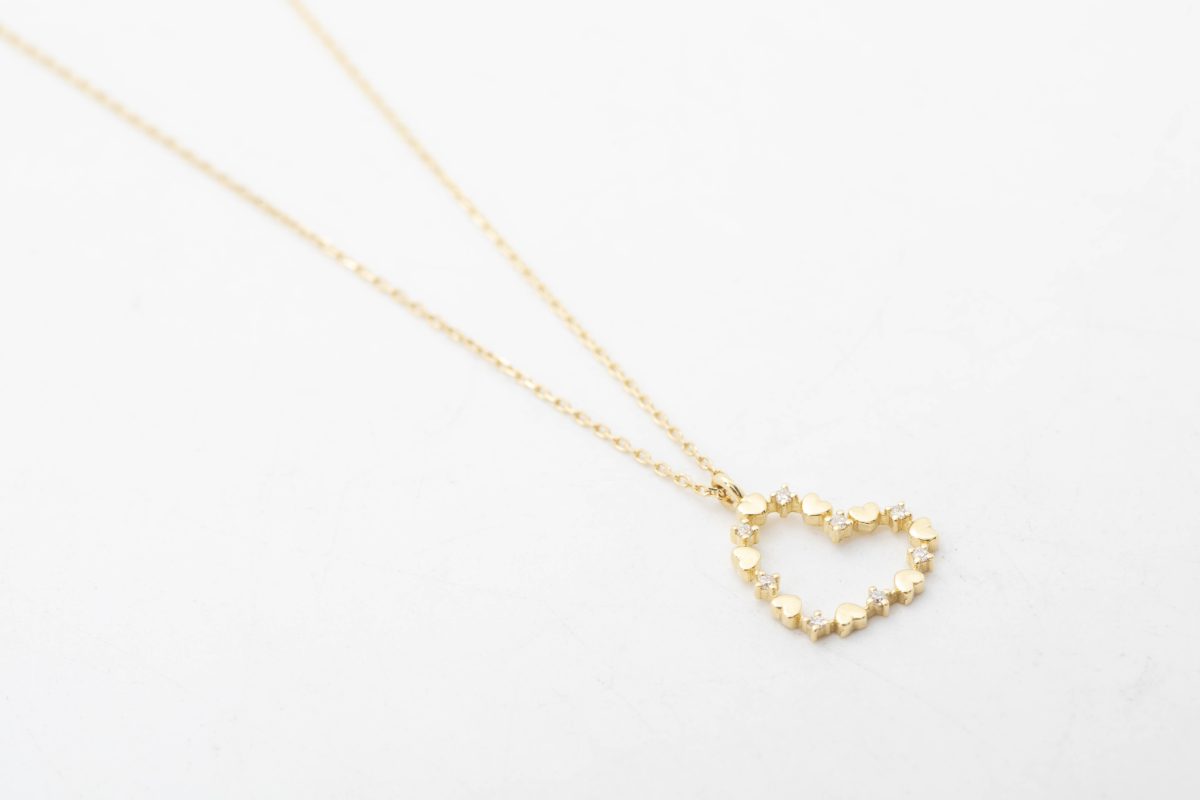 Collar corazón con diamantes