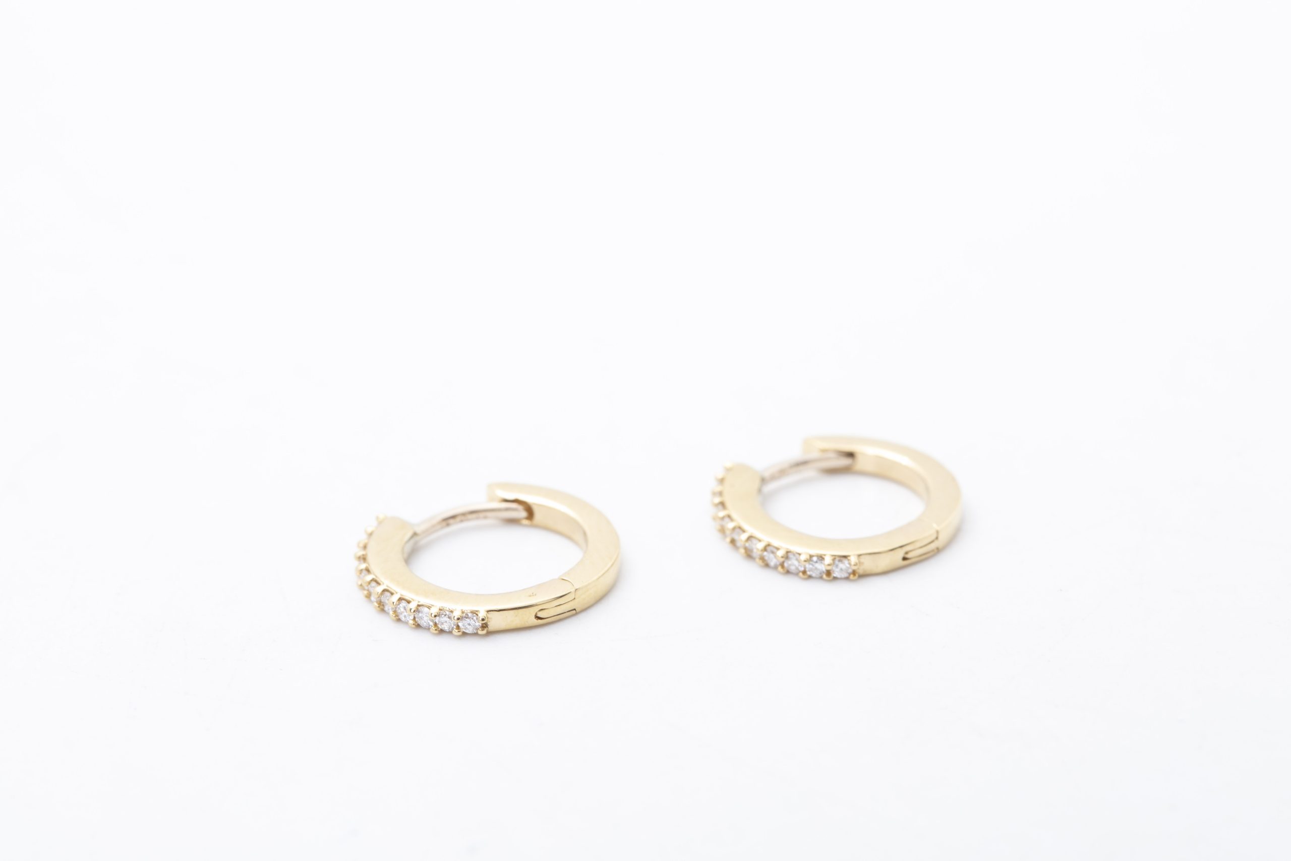 ARGOLLAS CON BRILLANTES