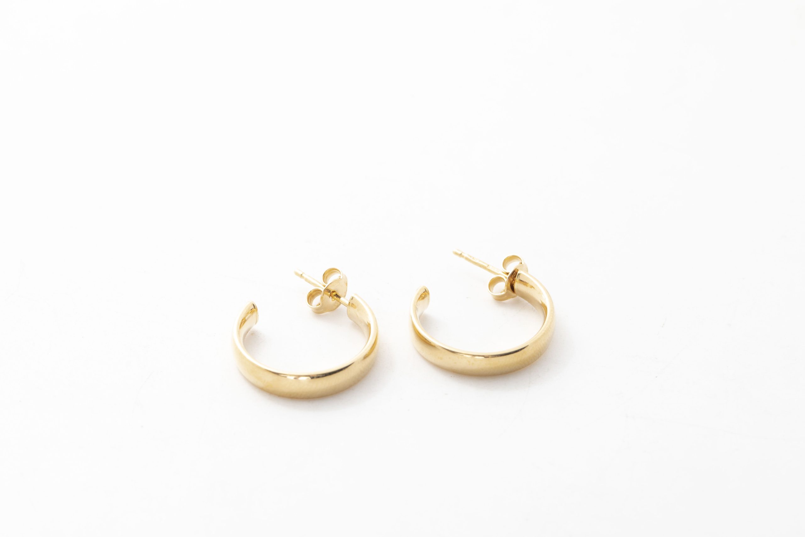 Argollas en oro amarillo