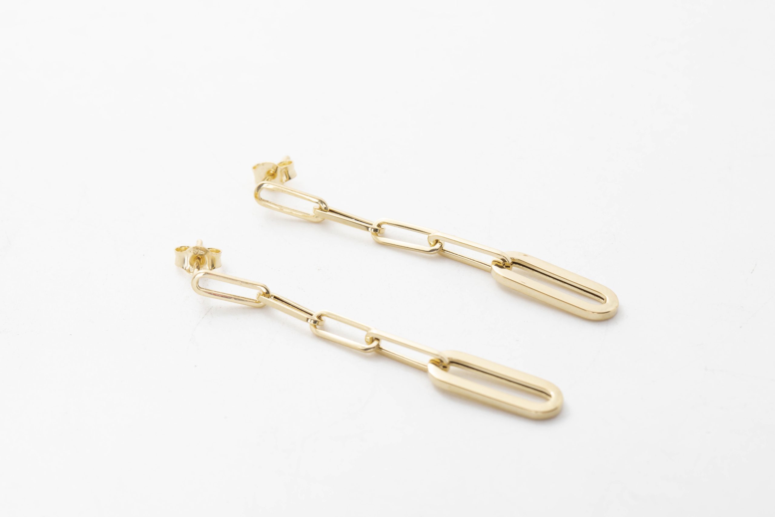 ARETES EN ORO AMARILLO