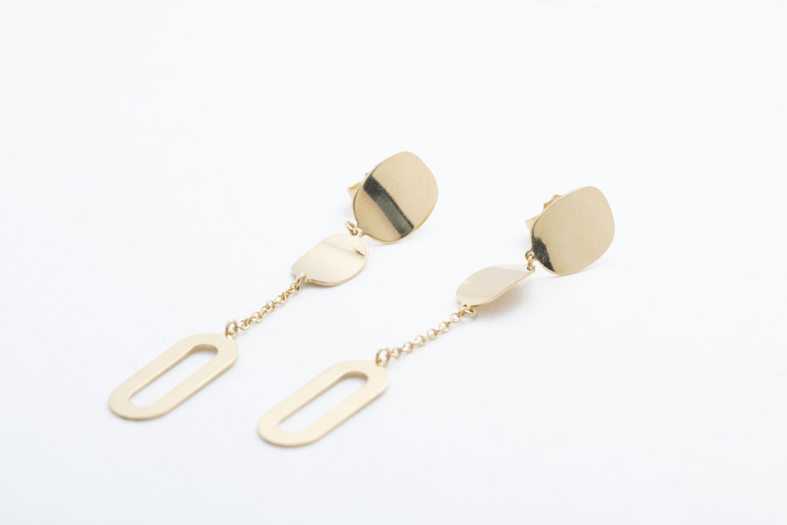 ARETES EN ORO AMARILLO