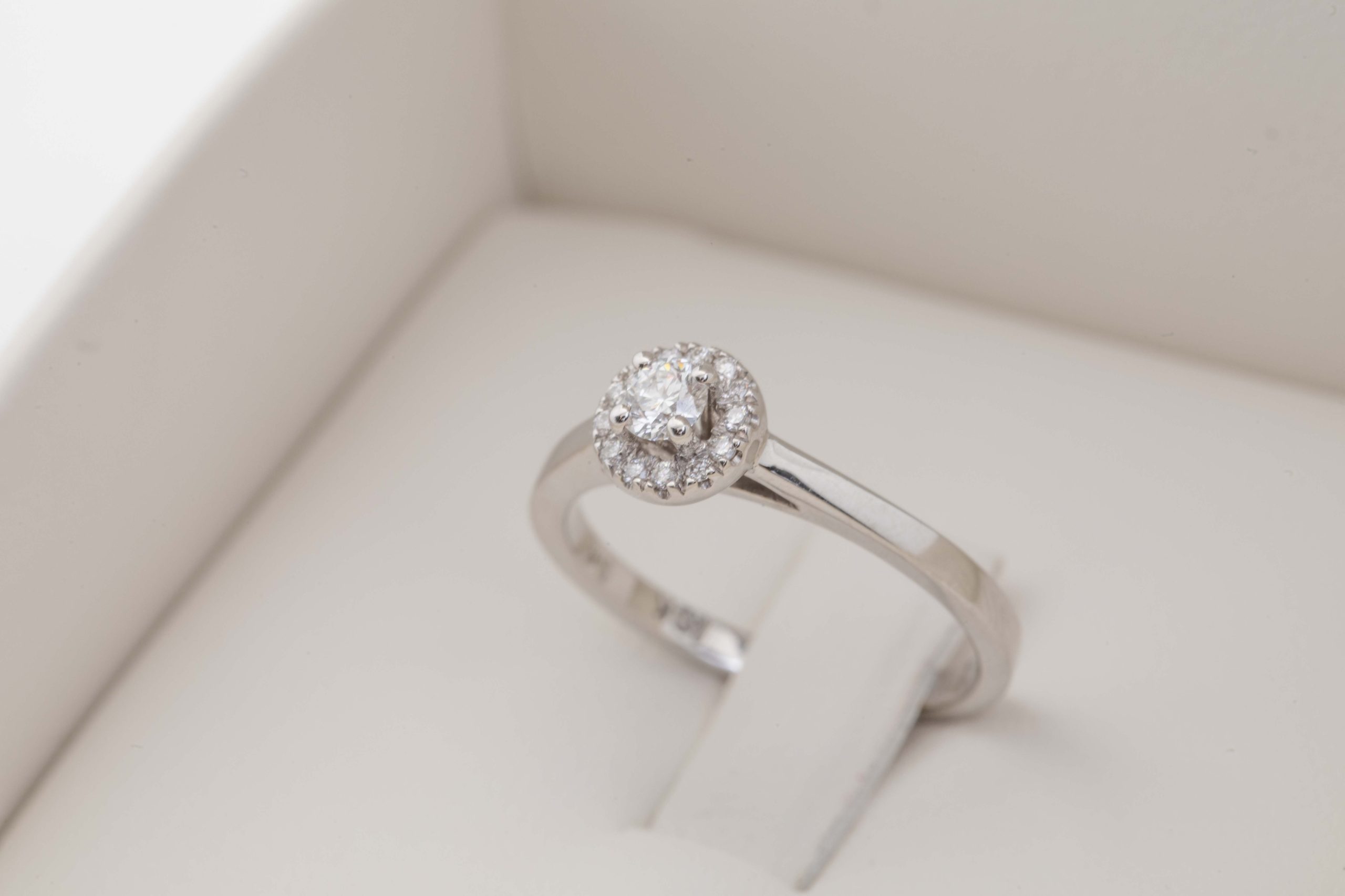 Anillo de compromiso Vania 0.15Ct
