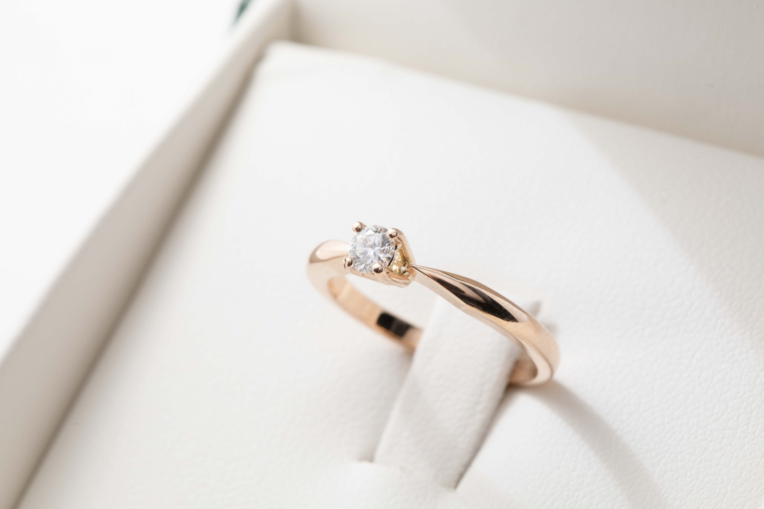 Anillo de compromiso Janice 0.17Ct.