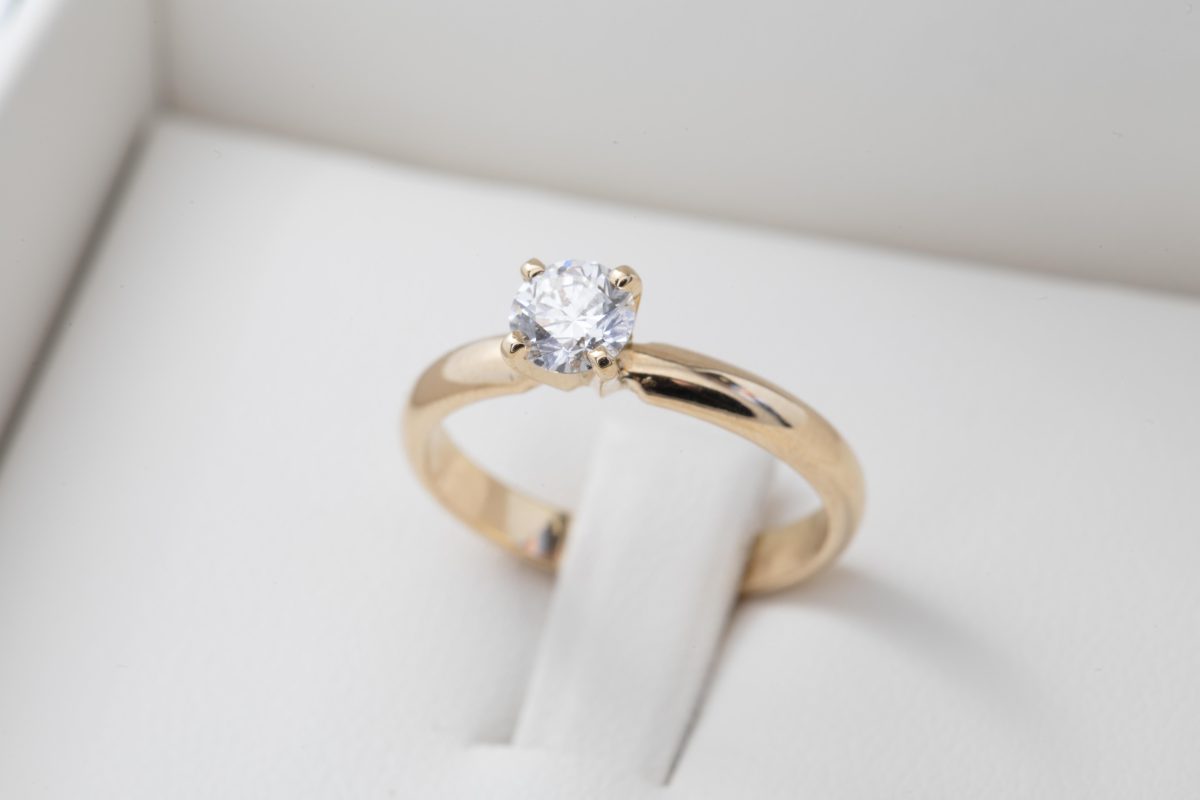 Anillo de compromiso con diamante 0.45Ct.