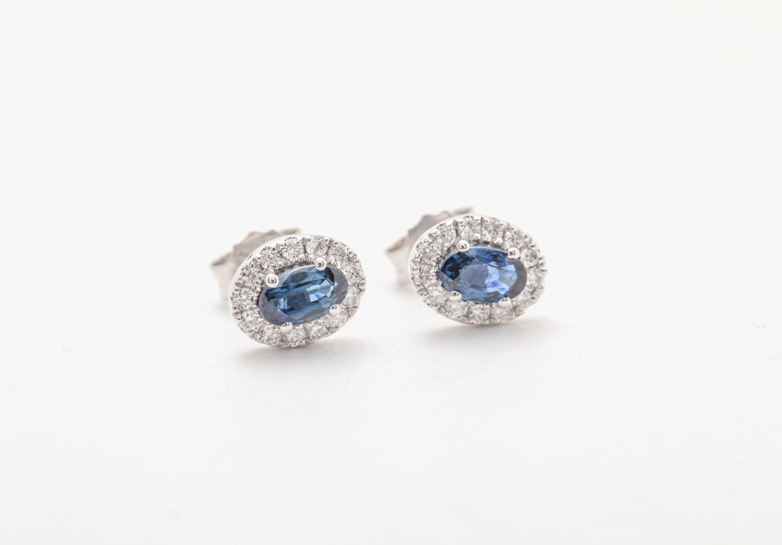 Aretes con zafiros y diamantes