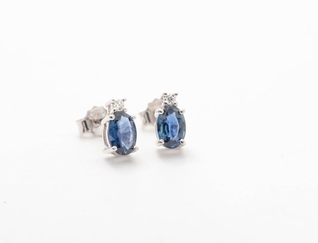Aretes con zafiros y diamantes
