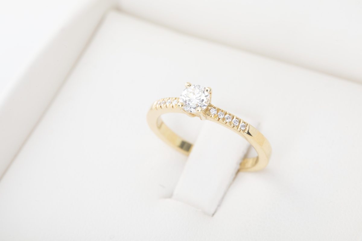 Anillo de compromiso Daniela con diamante 0.35Ct