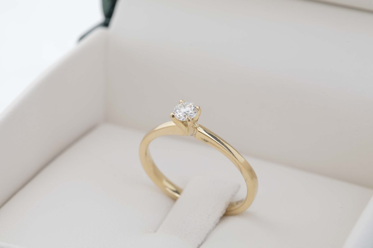 Anillo de compromiso con diamante 0.20ct