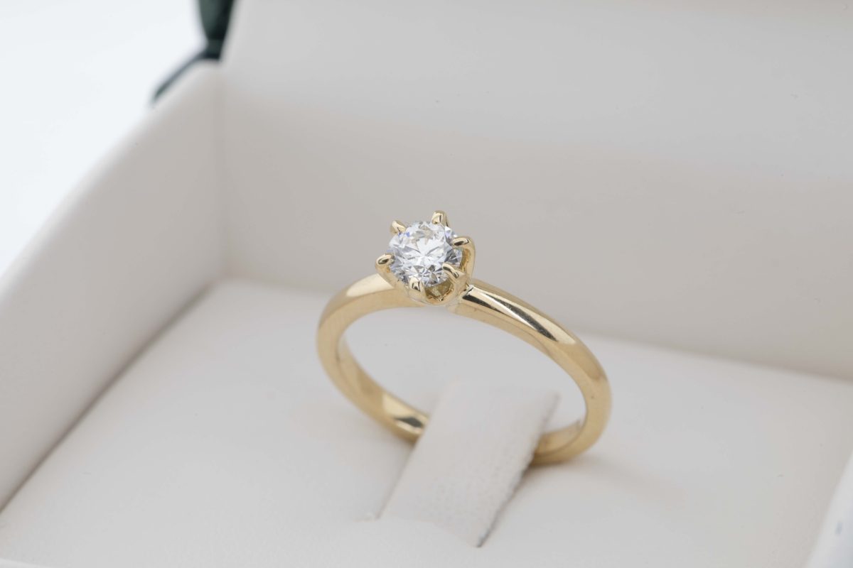 Anillo de compromiso con diamante 0.46ct