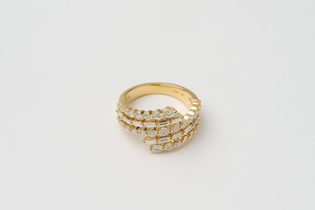 Anillo con diamantes