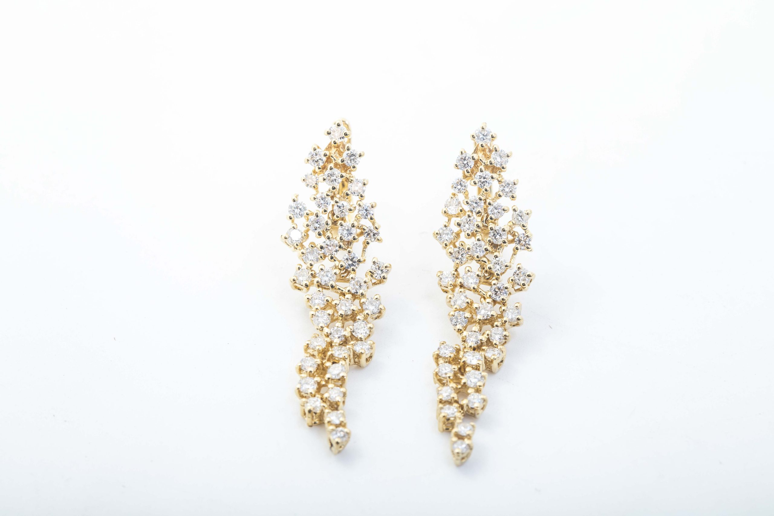 Aretes colgante con brillantes