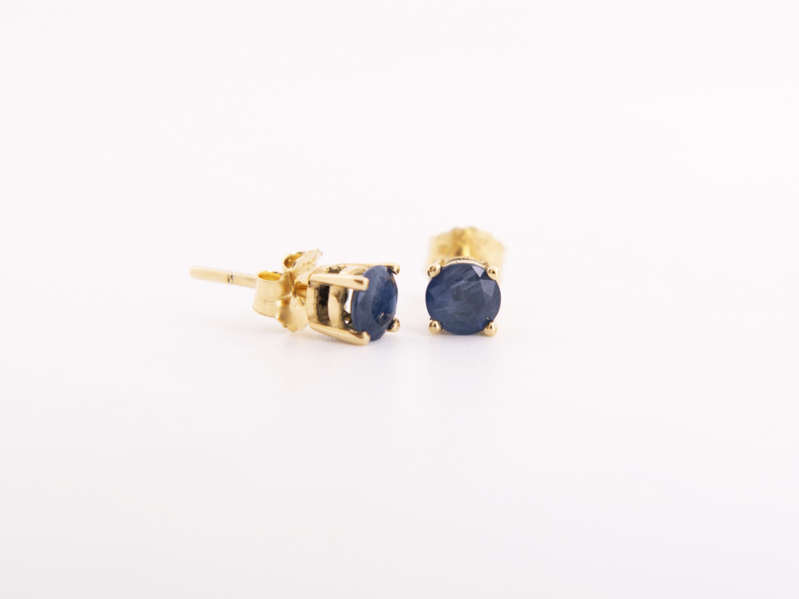 Aretes con zafiros